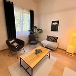Tágas Családoknak Apartamento *