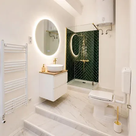 Tagas Csaladoknak Appartement *