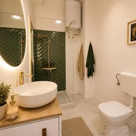 Tagas Csaladoknak Appartement *